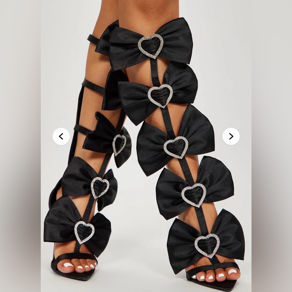 Fashion Nova Elegant Black Bow Heart Sandals